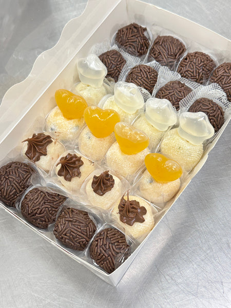 Kit Salgados Caseiros  e doces gourmet