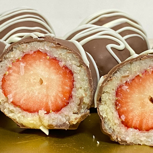 Bombom Trufa de Morango com doce de coco  e chocolate ao leite  - 5 unidades