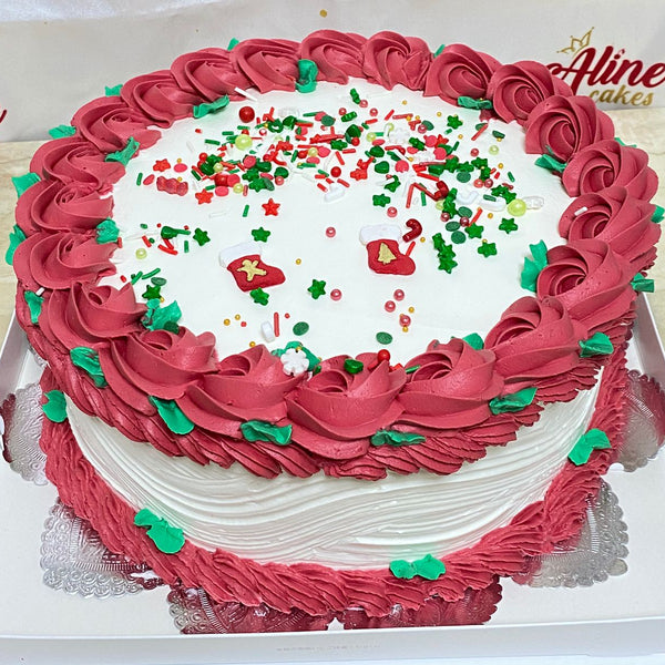 Bolo Decorado com chantilly tema natal