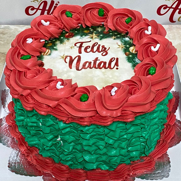 Bolo Decorado com chantilly tema natal